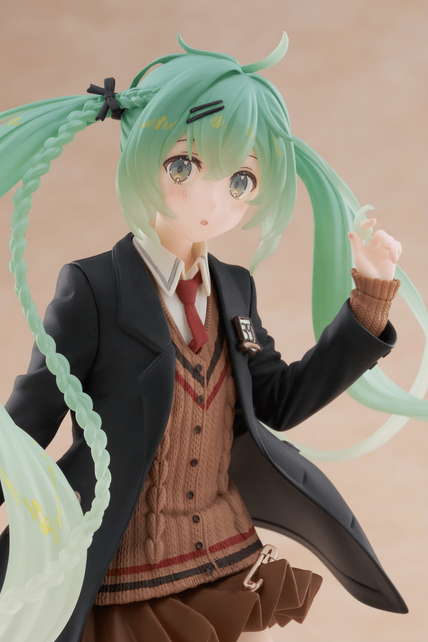 Hatsune Miku Figure - Fashion (Preppy Ver.) - Good Game Anime