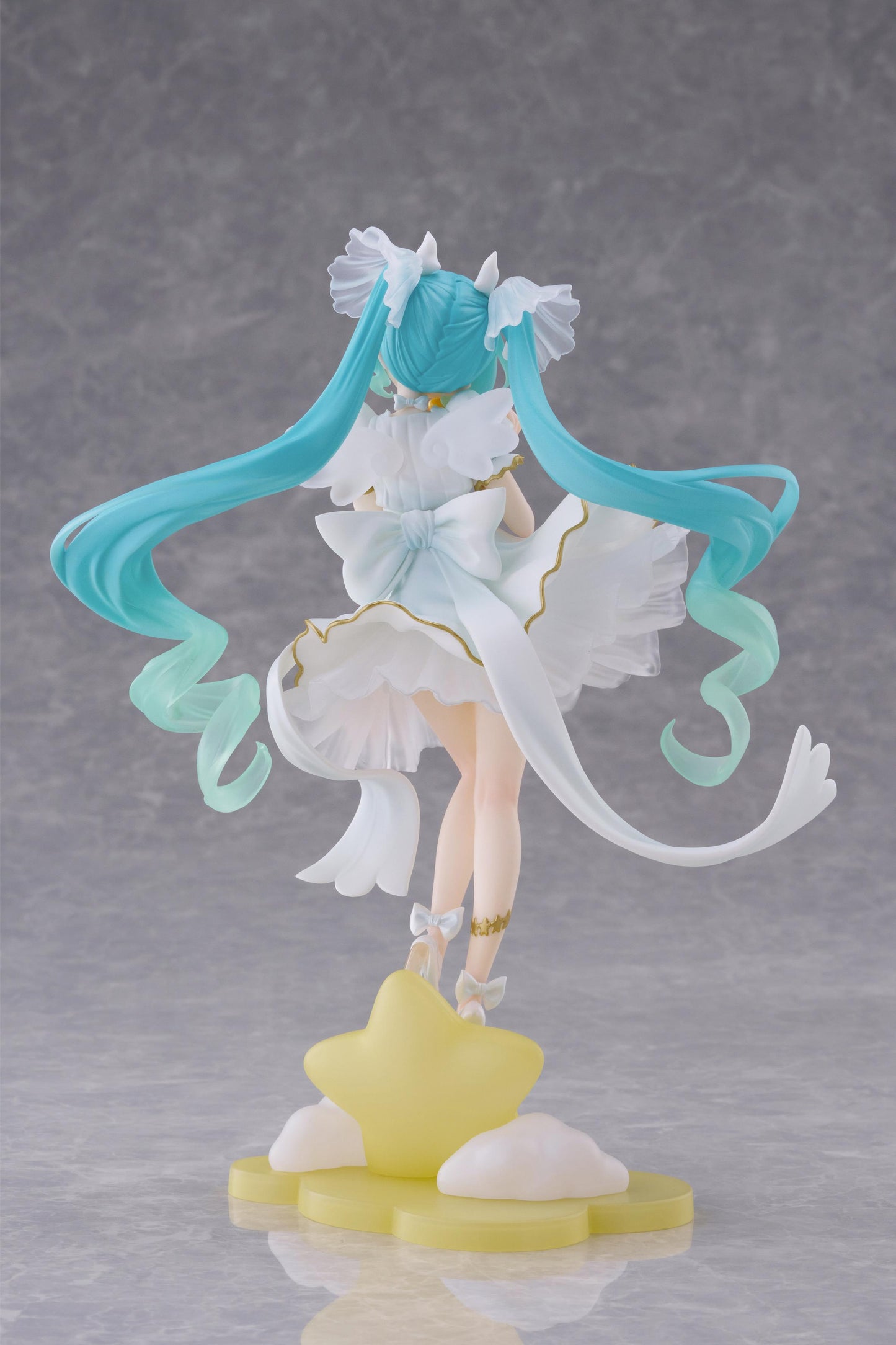 Hatsune Miku Birthday 2026 Star Dreamy Ver. Hatsune Miku AMP+ Figure