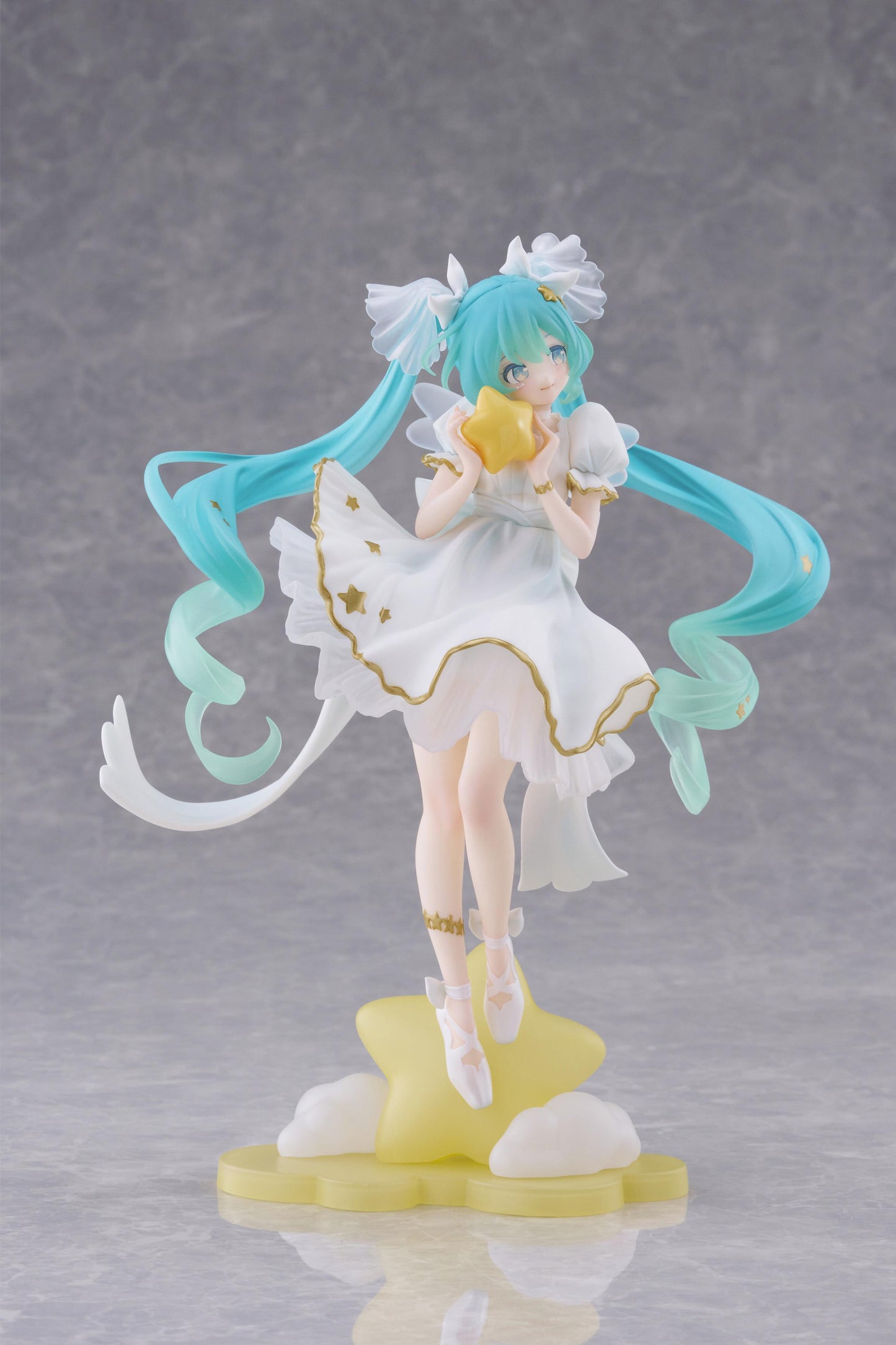 Hatsune Miku Birthday 2026 Star Dreamy Ver. Hatsune Miku AMP+ Figure