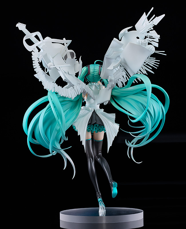 Hatsune Miku: Happy 16th Birthday Ver 1/7 Scale Figure