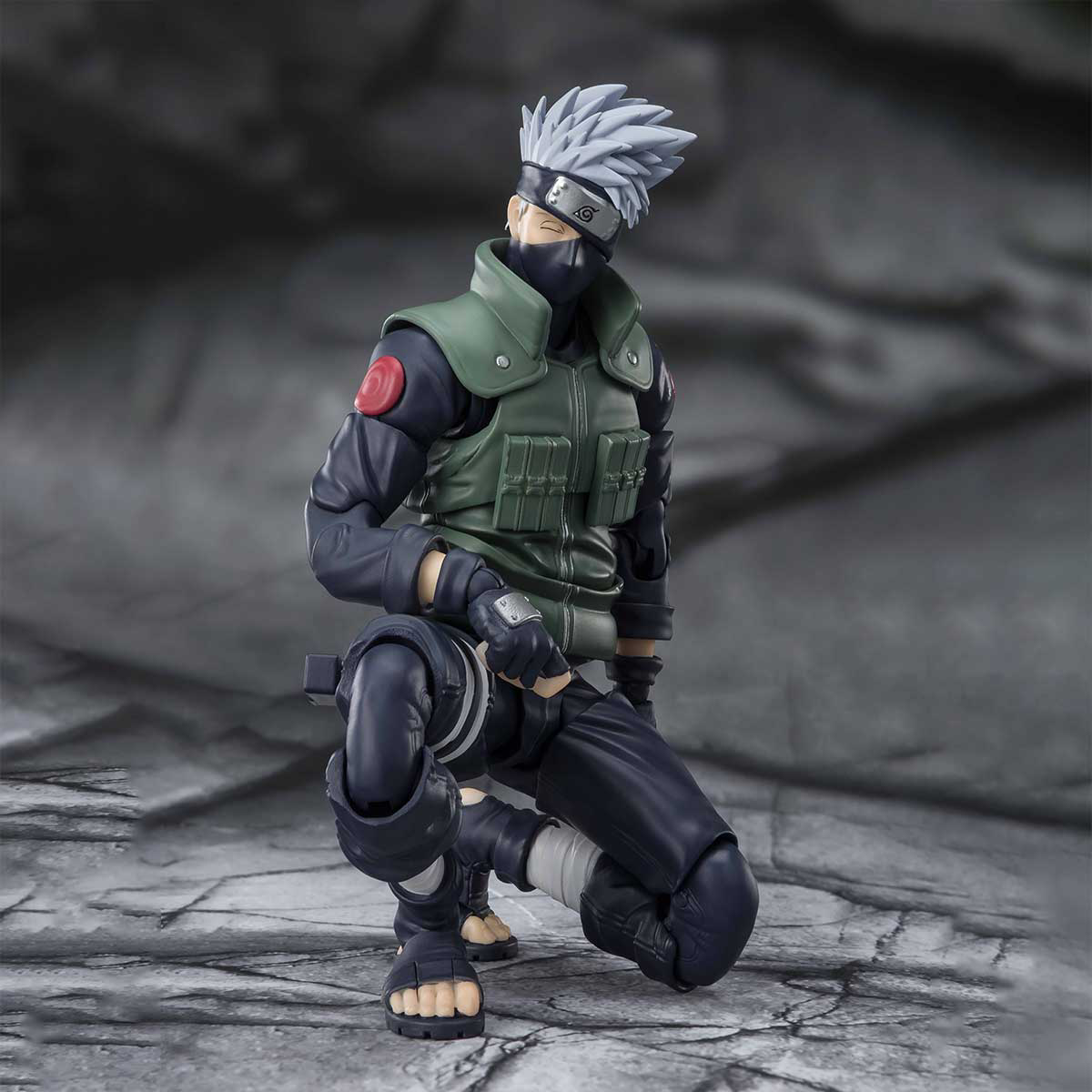 Naruto Shippuden Kakashi Hatake The famed Sharingan Hero S.H.Figuarts Action Figure