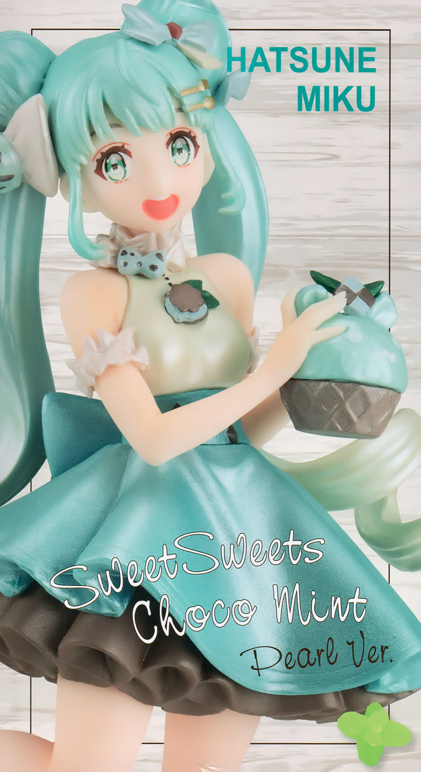 Miku Hatsune Sweet Sweets Figure Chocolate Mint Pearl Ver.