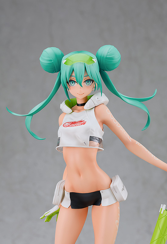 Racing Miku 2022: Tropical Ver. 1/7 Figure