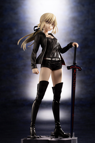 Saber/Altria Pendragon Casual ver. (Fate Series)