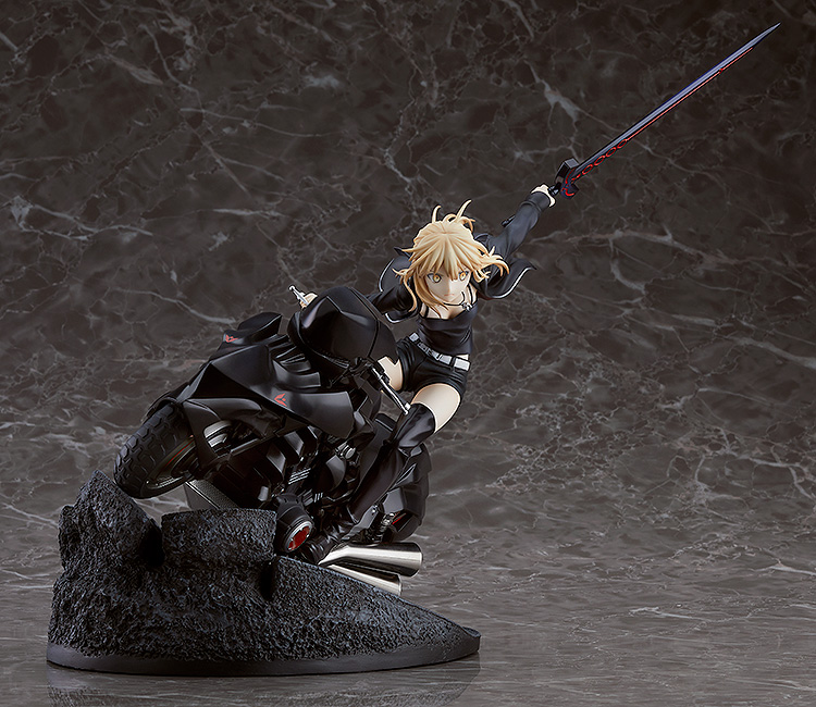 Saber/Altria Pendragon (Alter) & Cuirassier Noir 1/8 Scale Figure (Fate Series)