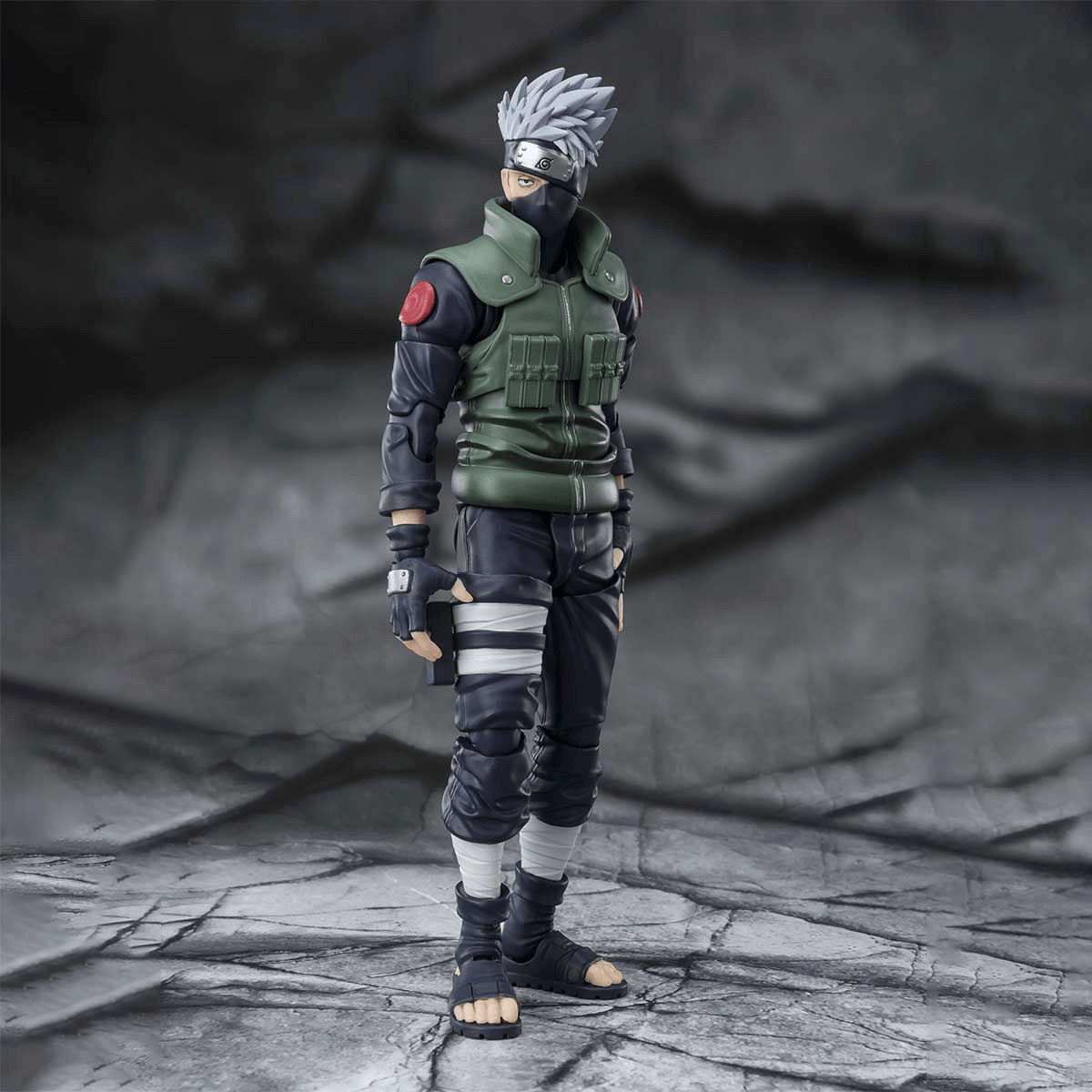 Bandai - Naruto Shippuden Kakashi Hatake The famed Sharingan Hero S.H.Figuarts Action Figure - Good Game Anime