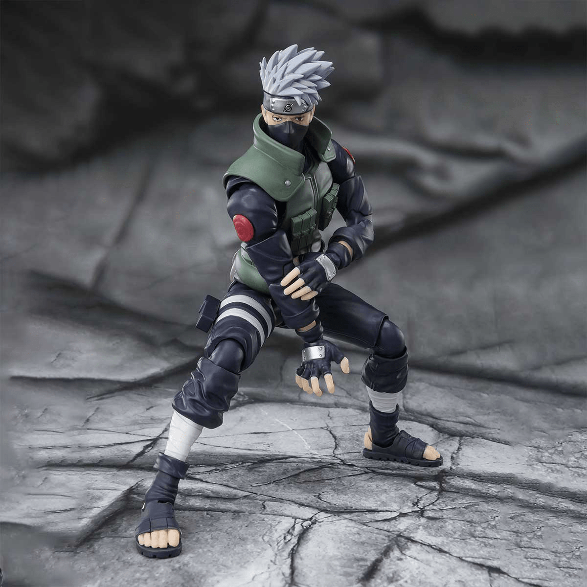 Bandai - Naruto Shippuden Kakashi Hatake The famed Sharingan Hero S.H.Figuarts Action Figure - Good Game Anime