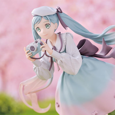 Banpresto - Vocaloid - Hatsune Miku (Holiday Memories - Camera) Figure - Good Game Anime