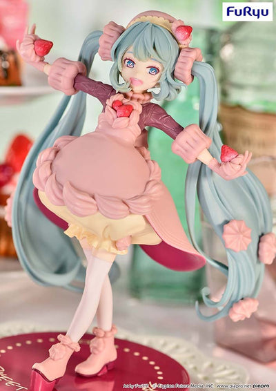 FuRyu - SweetSweets Series Figure-Hatsune Miku strawberry chocolate short- - Good Game Anime