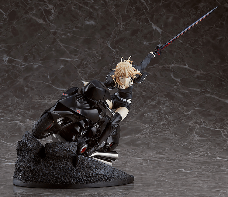 Good Smile Company - Saber/Altria Pendragon (Alter) & Cuirassier Noir 1/8 Scale Figure (Fate Series) - Good Game Anime