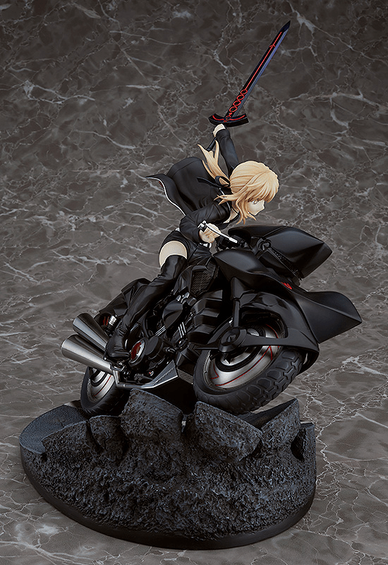 Good Smile Company - Saber/Altria Pendragon (Alter) & Cuirassier Noir 1/8 Scale Figure (Fate Series) - Good Game Anime