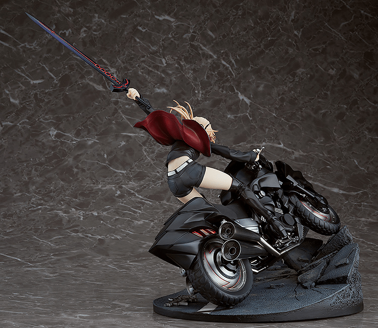Good Smile Company - Saber/Altria Pendragon (Alter) & Cuirassier Noir 1/8 Scale Figure (Fate Series) - Good Game Anime