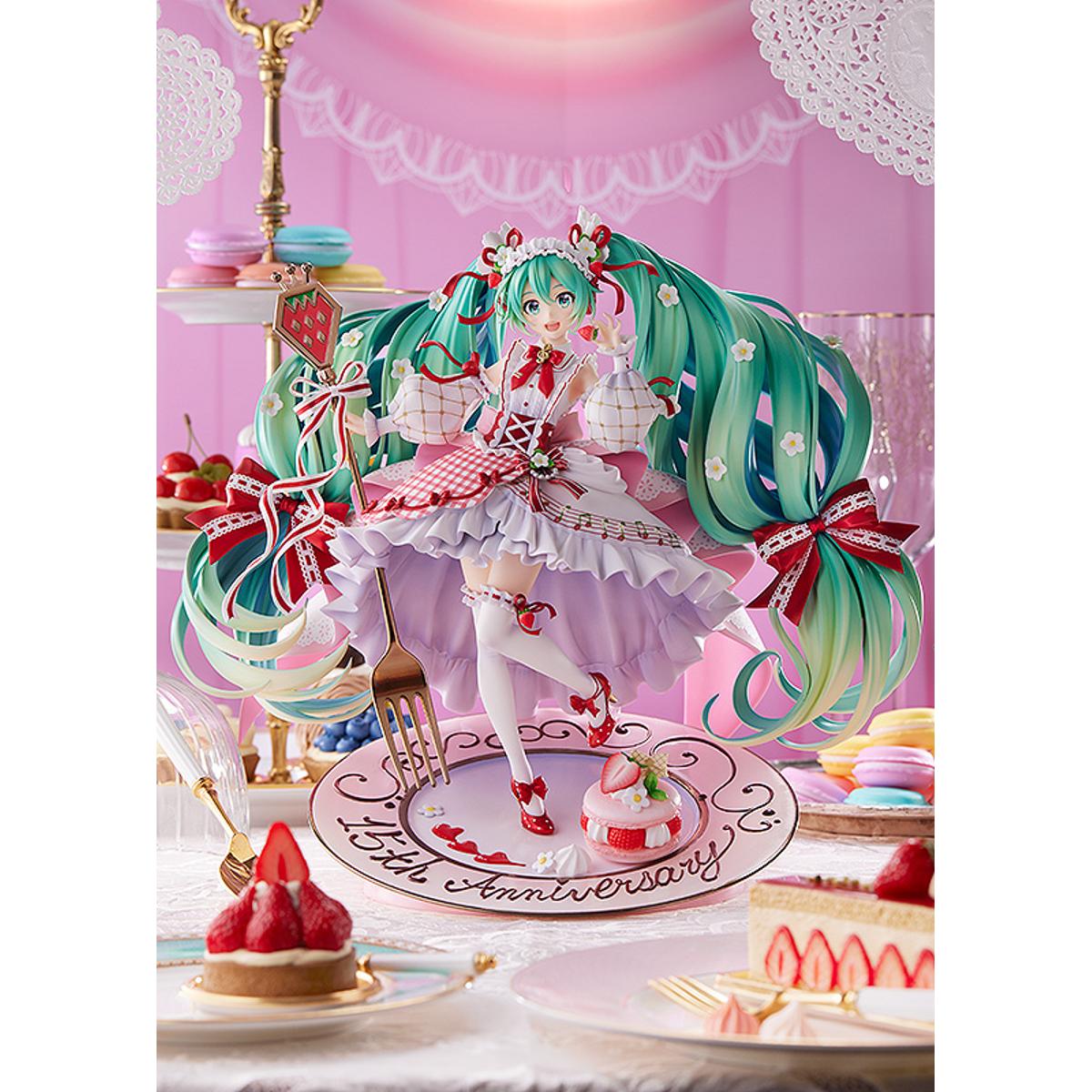 Good Smile Company - Vocaloid Hatsune Miku 15th Anniversary Version 1:7 Scale Statue - Good Game Anime