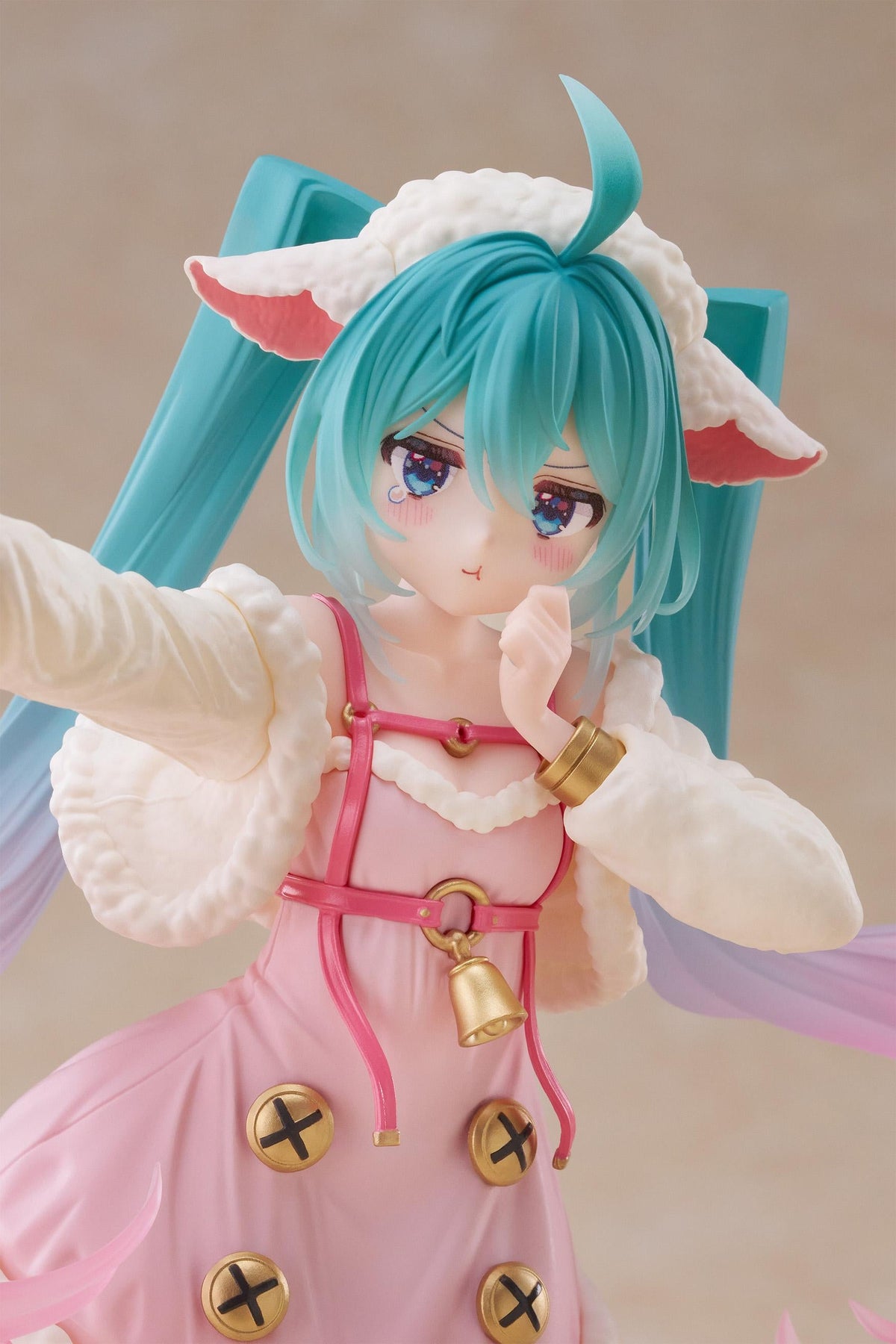 Hatsune Miku Seven Little Goats Wonderland Figure
