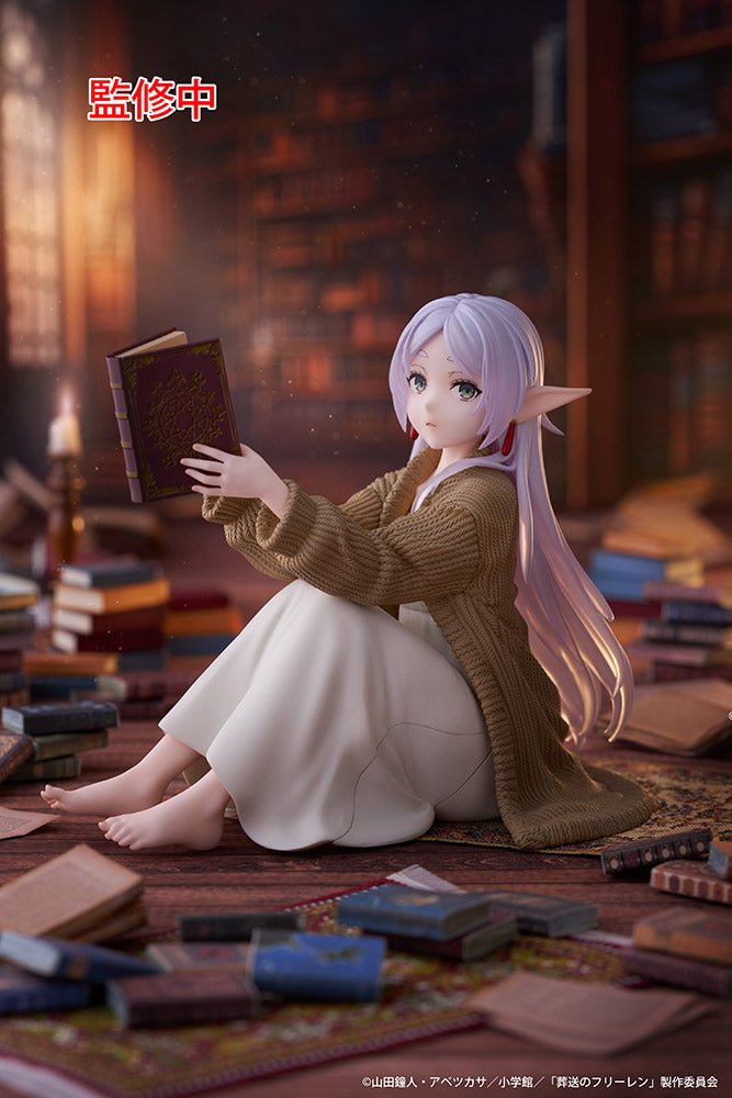 Taito - Frieren: Beyond Journey's End Desktop Cute Figure - Frieren (Roomwear Ver.) - Good Game Anime