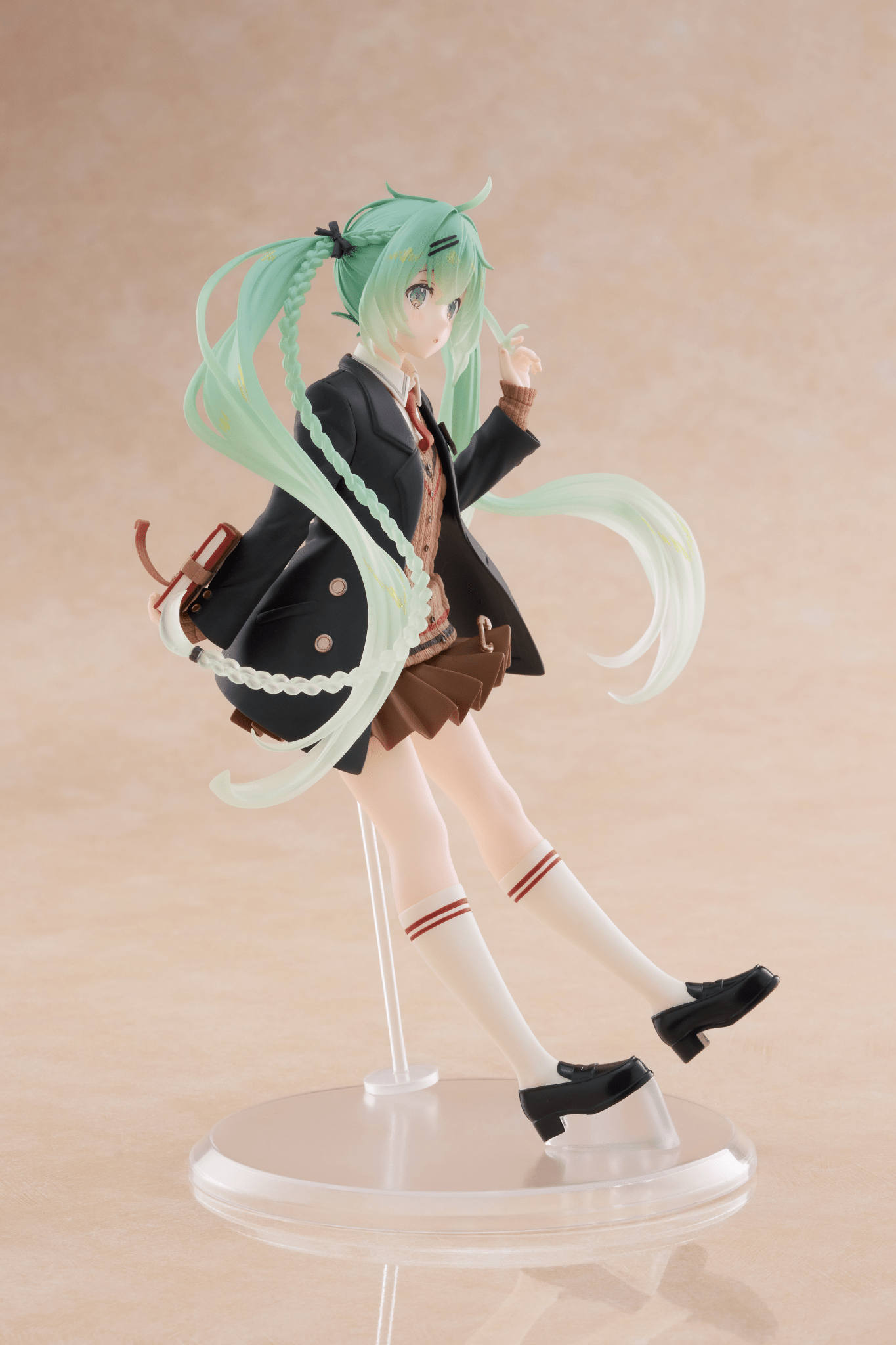 Taito - Hatsune Miku Figure - Fashion (Preppy Ver.) - Good Game Anime