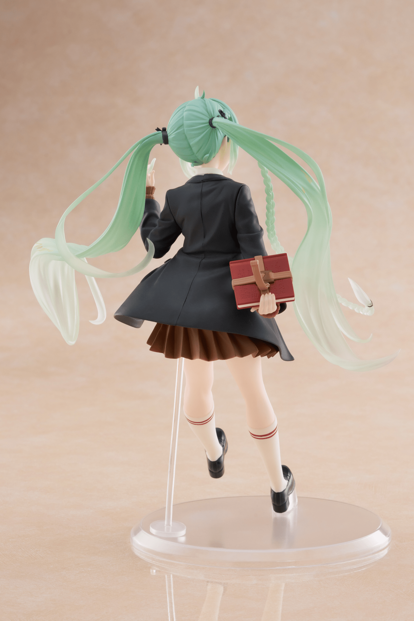 Taito - Hatsune Miku Figure - Fashion (Preppy Ver.) - Good Game Anime