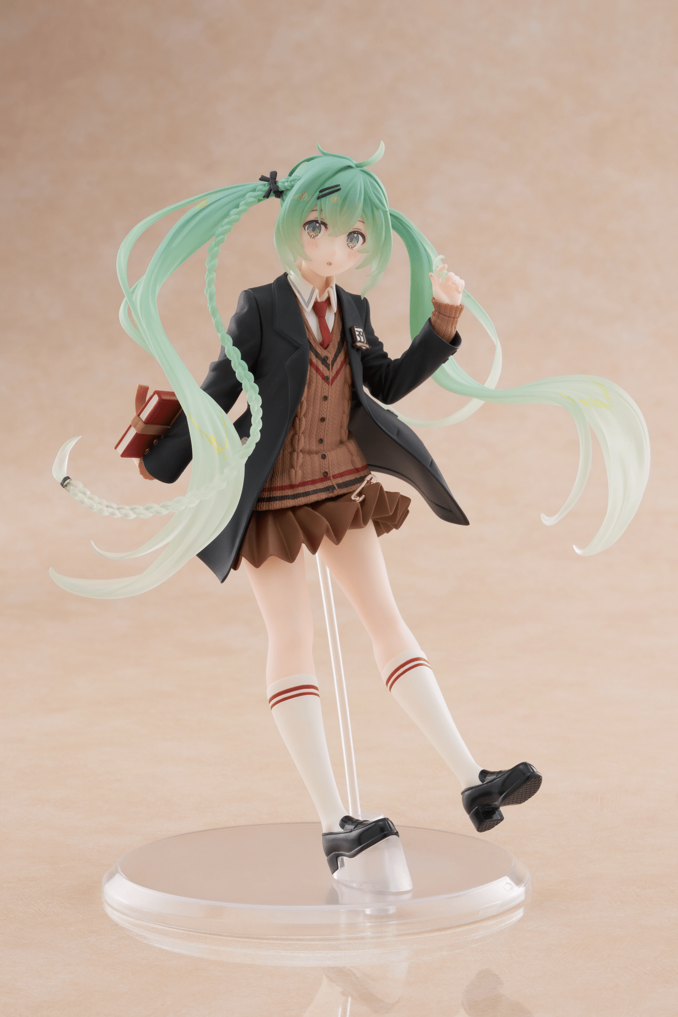 Taito - Hatsune Miku Figure - Fashion (Preppy Ver.) - Good Game Anime