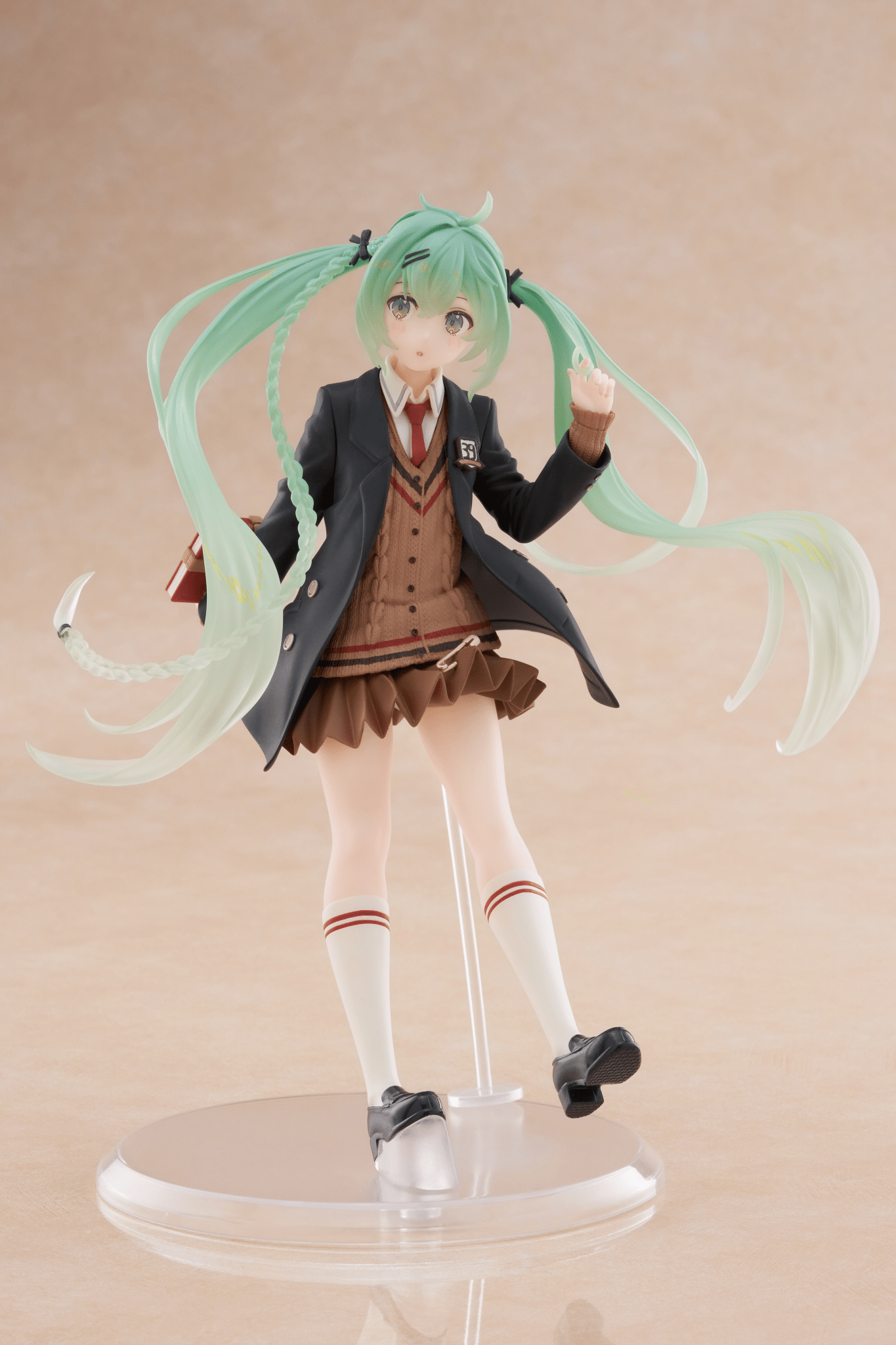Taito - Hatsune Miku Figure - Fashion (Preppy Ver.) - Good Game Anime