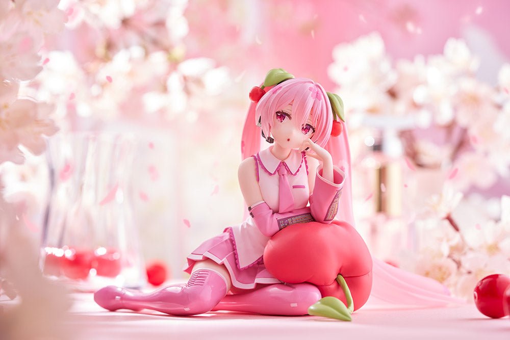 Taito - Sakura Miku Desktop Cute Figure (Cherry Cushion Ver.) - Good Game Anime