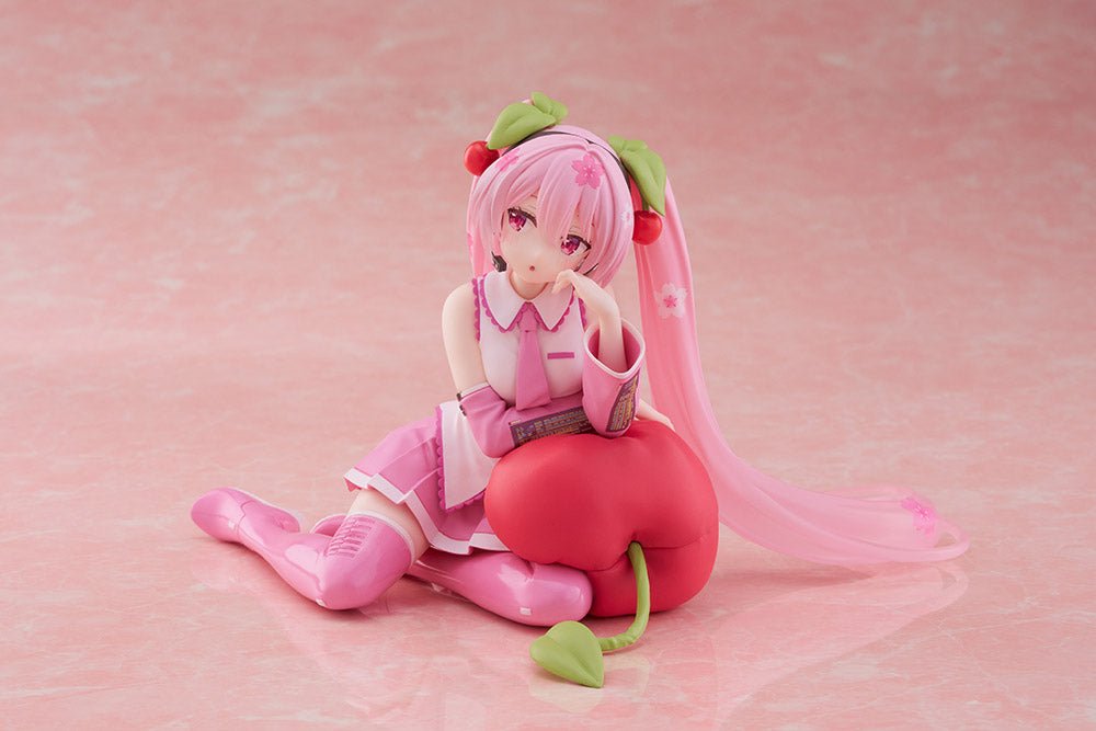Taito - Sakura Miku Desktop Cute Figure (Cherry Cushion Ver.) - Good Game Anime