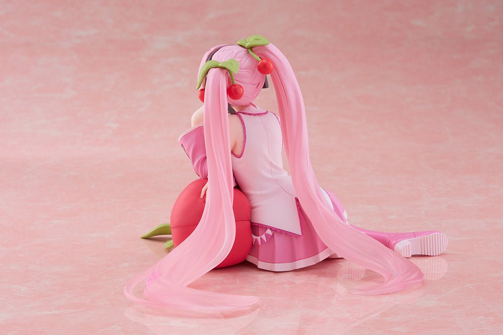 Taito - Sakura Miku Desktop Cute Figure (Cherry Cushion Ver.) - Good Game Anime