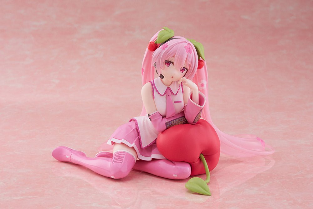 Taito - Sakura Miku Desktop Cute Figure (Cherry Cushion Ver.) - Good Game Anime