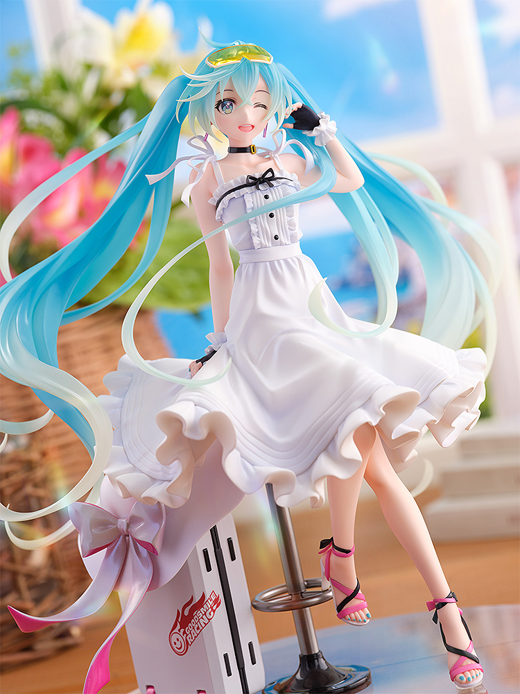Wonderful Works - Racing Miku 2021: Vacation Style Ver. - Good Game Anime